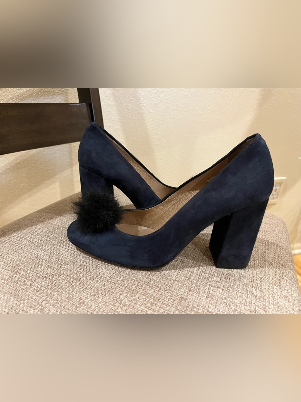 Anthropologie suede navy blue block heel pumps w/ faux fur pompons. Vintage. 6.5 - Picture 11 of 15